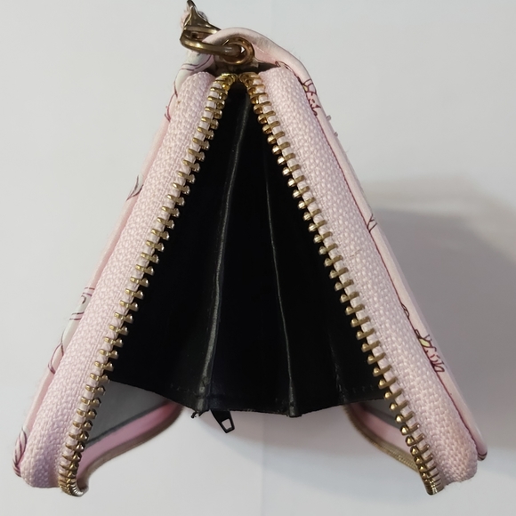 Ardene Pink Unicorn Wristlet Wallet - Picture 15 of 16